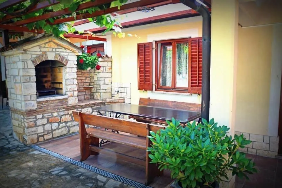 Apartment Apartmani Petar Stojnic Tar-Vabriga